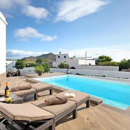 Guenia I Holiday home *