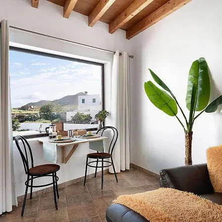 Guenia I Holiday home